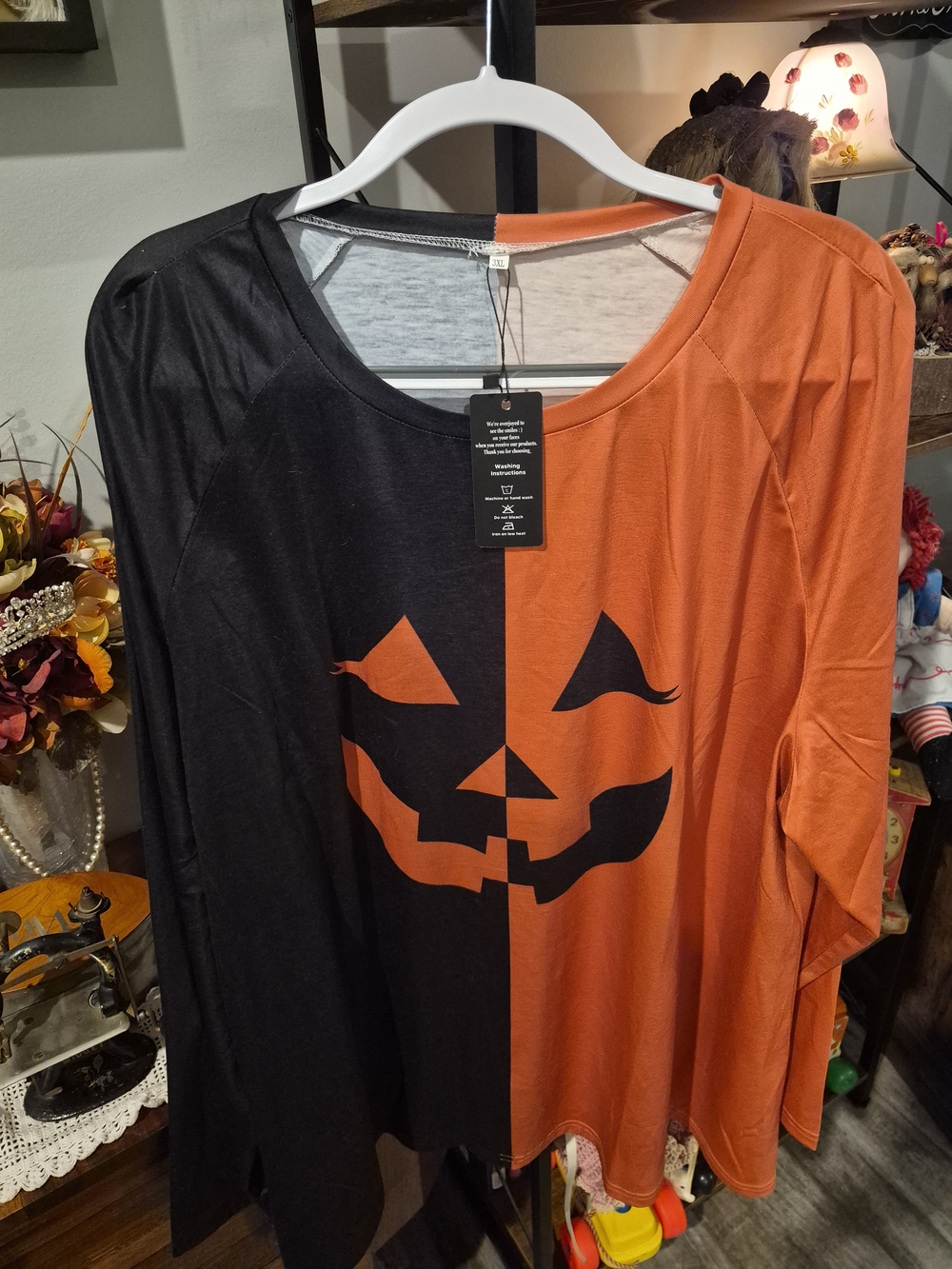 Half-and-Half Pumpkin Face Halloween Top in Black & Orange